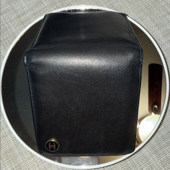 CHANEL Black Leather Bifold Wallet Authentic 2004 Collection EUC Box,Bag - Picture 6 of 17